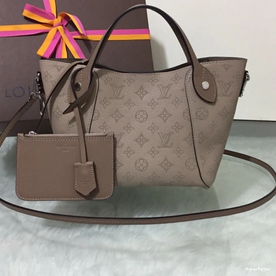 HINA VUITTON LOUIS PM 0823